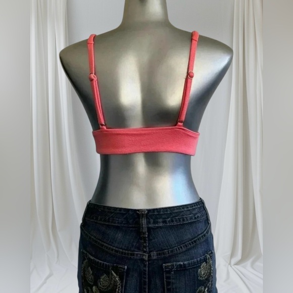 🆕Women’s | Solid Colour Bralette - Picture 3 of 16